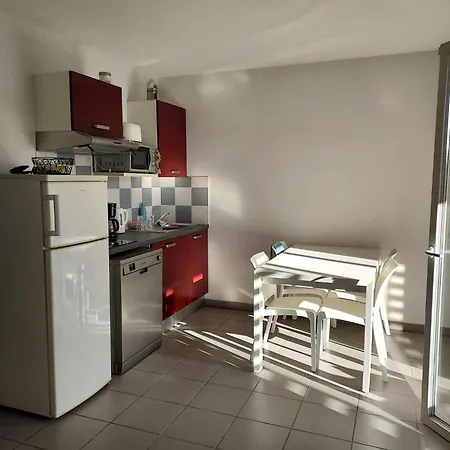 Les Demeures De La Massane Apartment